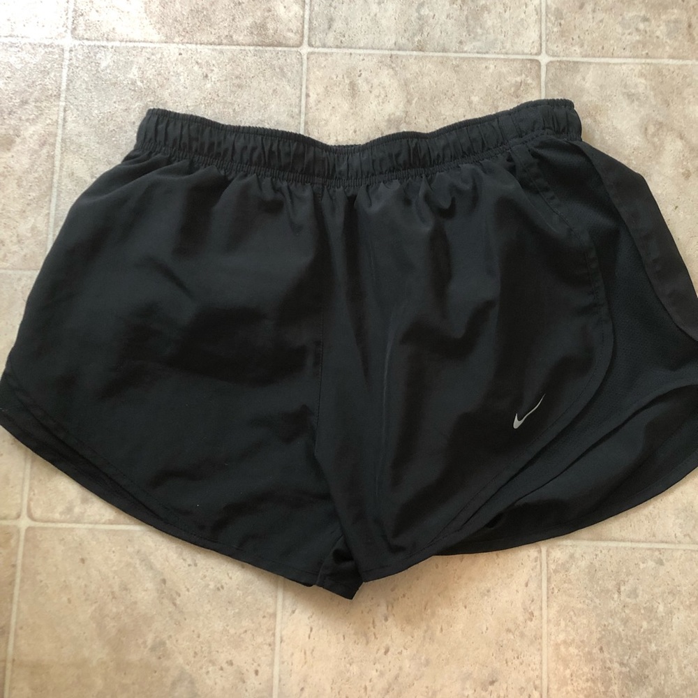All black nike shorts